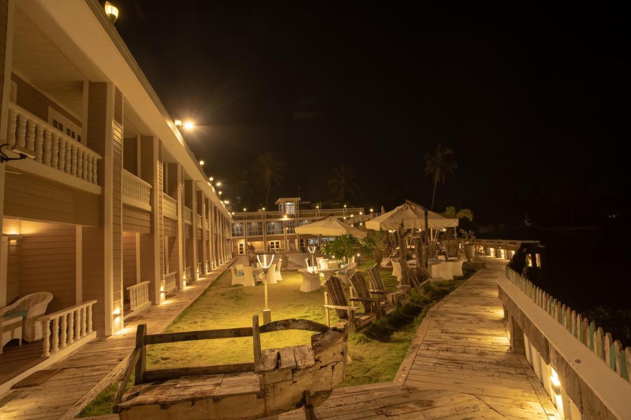 State Beach Resort And Spa カンヌール エクステリア 写真