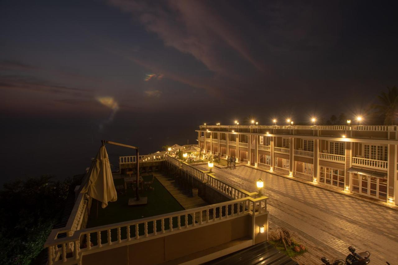 State Beach Resort And Spa カンヌール エクステリア 写真
